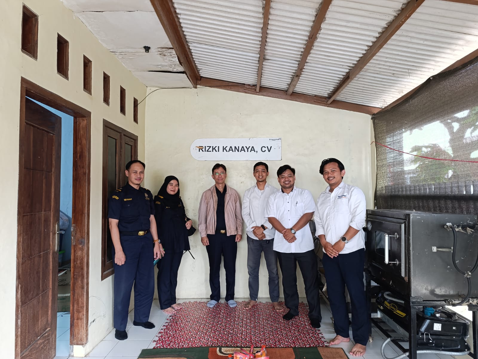 KPPBC Purwakarta Laksanakan Program Asistensi UMKM di CV Rizki Kanaya